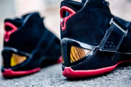 Ҭ������ʲô�汾��ƾ��YeezyƭǮ�����ļ���Adidas