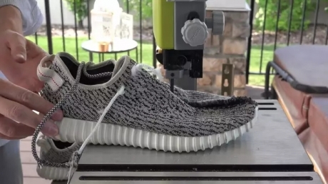 yeezy莆田哪家稳,锯开一双万元Yeezy Boost 3 yeezy莆田哪家稳,锯开一双万元Yeezy Boost 3