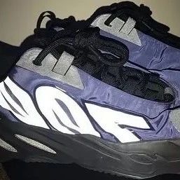 ����Ҭ��yeezy��adidas YEEZY 700 MNV
