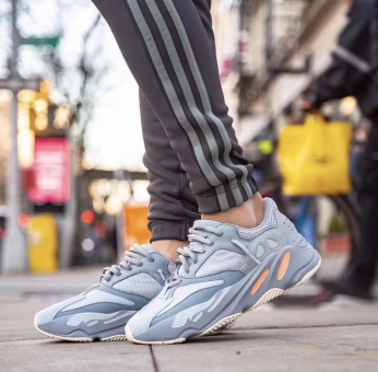 ����yeezy350�۸�ԭ����ɽ�� Yeezy 700 ��