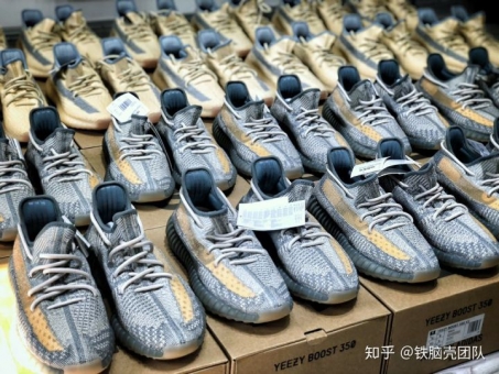 莆田鞋满天星yeezy椰子价格,夏天不入一双yeezy350 莆田鞋满天星yeezy椰子价格,夏天不入一双yeezy350