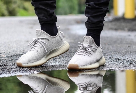 ����������Ь����Ʒ������11��Yeezy 350V2�ذ�ǰ