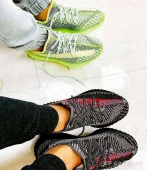 莆田真爆满天星价格,黑蓝配色Yeezy350曝光 莆田真爆满天星价格,黑蓝配色Yeezy350曝光