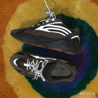 ���������汾�����Ǽ۸�Yeezy 700 V2 �Ͻű�ʵ��