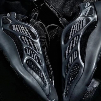 莆田纯原椰子350v2满天星,YEEZY 700 V3 你打 莆田纯原椰子350v2满天星,YEEZY 700 V3 你打