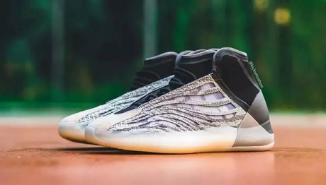 ����ĺ�������Ь��ô��������ɺ�Ͻŵ�YEEZY����Ь