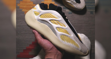满天星莆田鞋的价格,全新Yeezy 700 V3「Srphy 满天星莆田鞋的价格,全新Yeezy 700 V3「Srphy