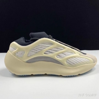 ����߰汾aj11�����ǣ�adidas Yeezy 700 
