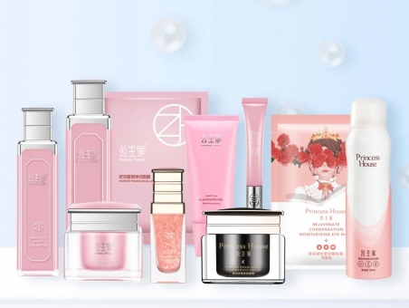 公主家|面对电子产品的“洗礼”,你的肌肤还好吗? 公主家|面对电子产品的“洗礼”,你的肌肤还好吗?