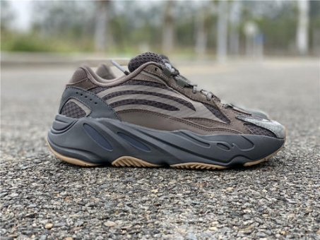 莆田鞋yeezy700,椰子700真假鉴别 莆田鞋yeezy700,椰子700真假鉴别