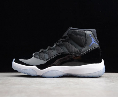 aj11��ԭ�͵���Ь���ˣ�AJ11��˲�����Ƿ�����