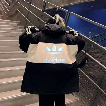 �ż����������п�ʼ���㶫ԭ�����Ʒ�װһ�ֻ�Դ����������д���