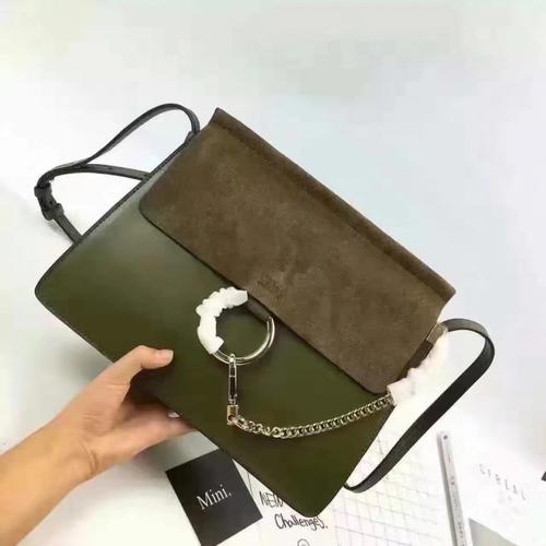 还只知道小ck?这5个平价又好看的包包进来了解一下! 还只知道小ck?这5个平价又好看的包包进来了解一下!