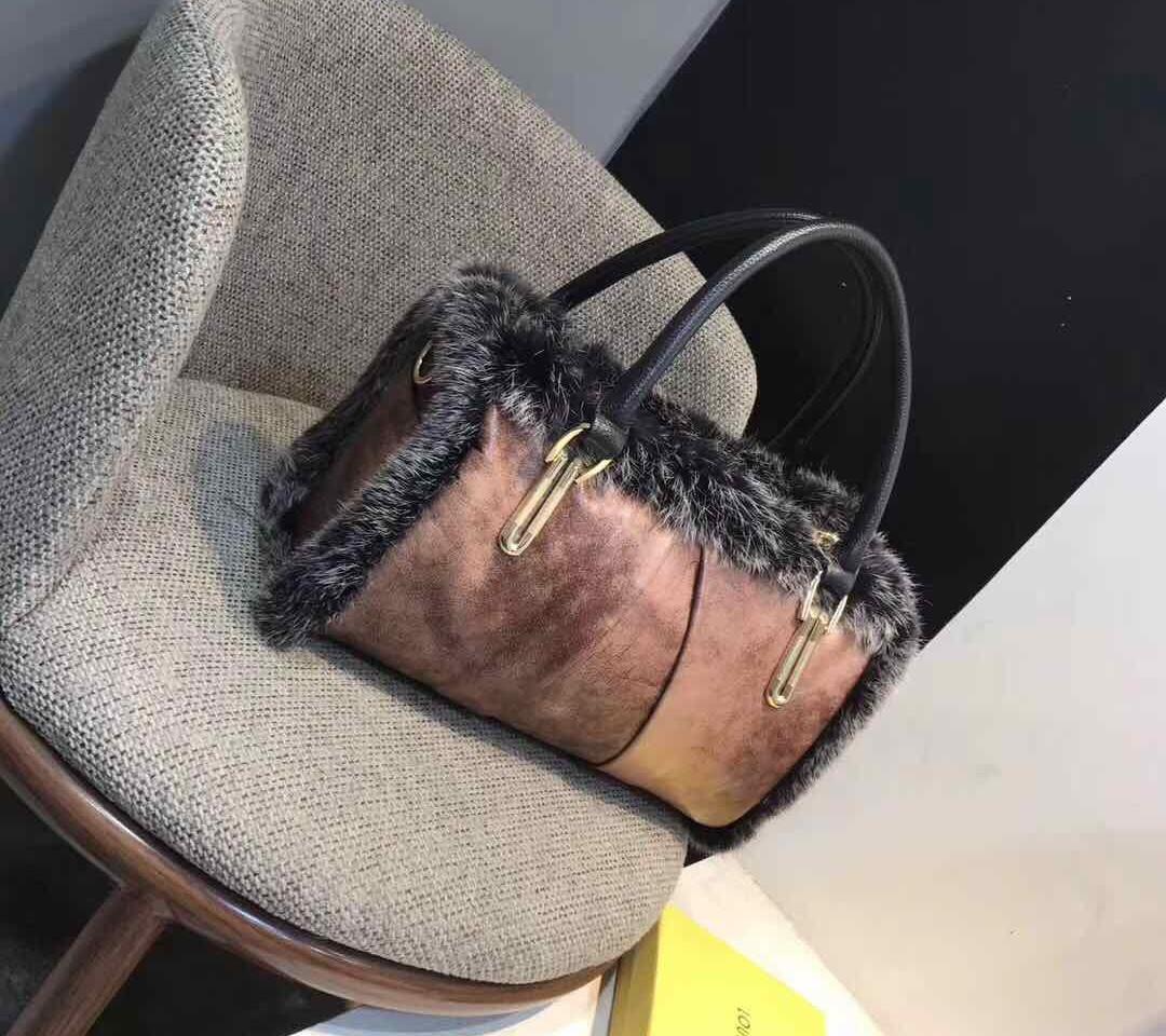 包包批发工厂,真正的一手货源 包包批发工厂,真正的一手货源