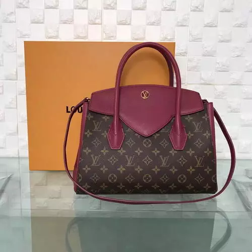 迪克熊女包怎么样,迪克熊包包算什么档次 迪克熊女包怎么样,迪克熊包包算什么档次