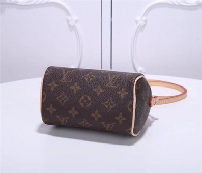 ��������������ϵ�У�����Celine ClassicС���׹�