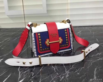 Ůʿ������Louis Vuitton·�����ǡ�