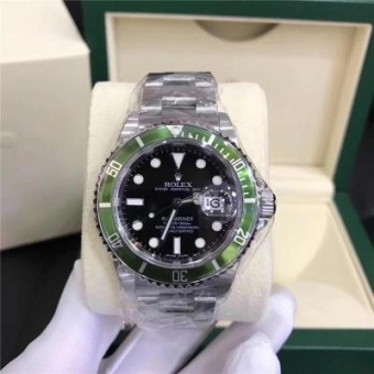 经典时尚 卡地亚蓝气球碳镀层腕表品鉴 经典时尚 卡地亚蓝气球碳镀层腕表品鉴