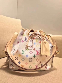 gucci包包哪里有买,古驰包包经典款图片女 gucci包包哪里有买,古驰包包经典款图片女