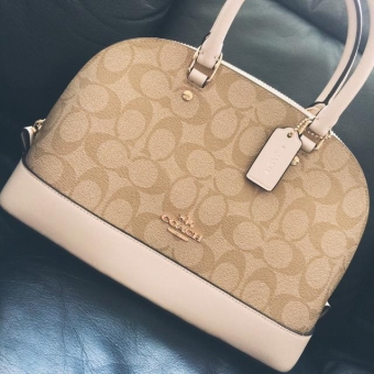 �����°����˰���������һ�����Ǯ