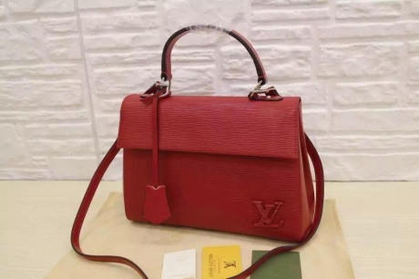 ���ݰ������г������