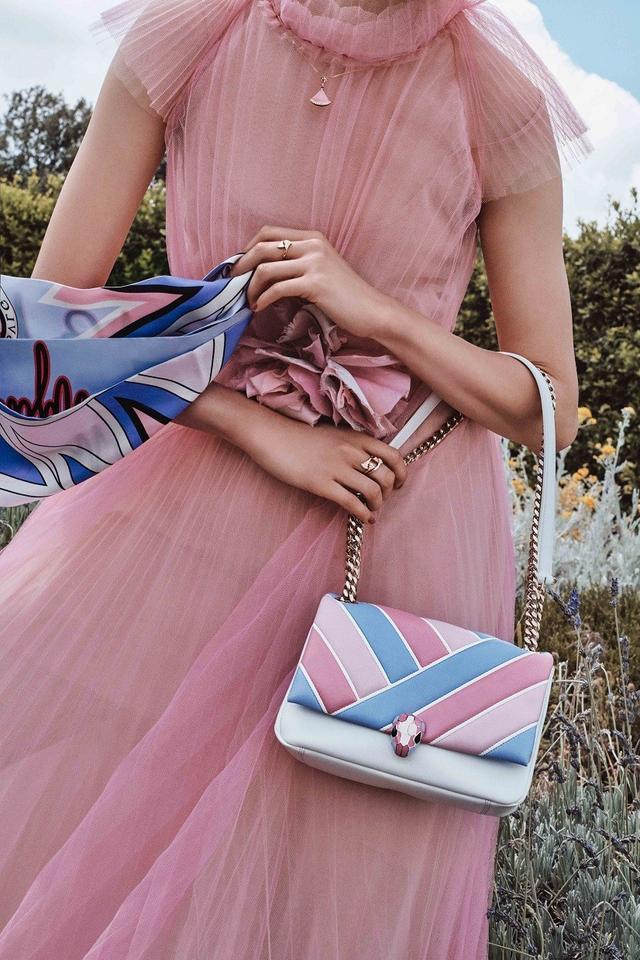 OMG!最新CHANEL香奶奶系带包包时尚大气优雅气质! OMG!最新CHANEL香奶奶系带包包时尚大气优雅气质!