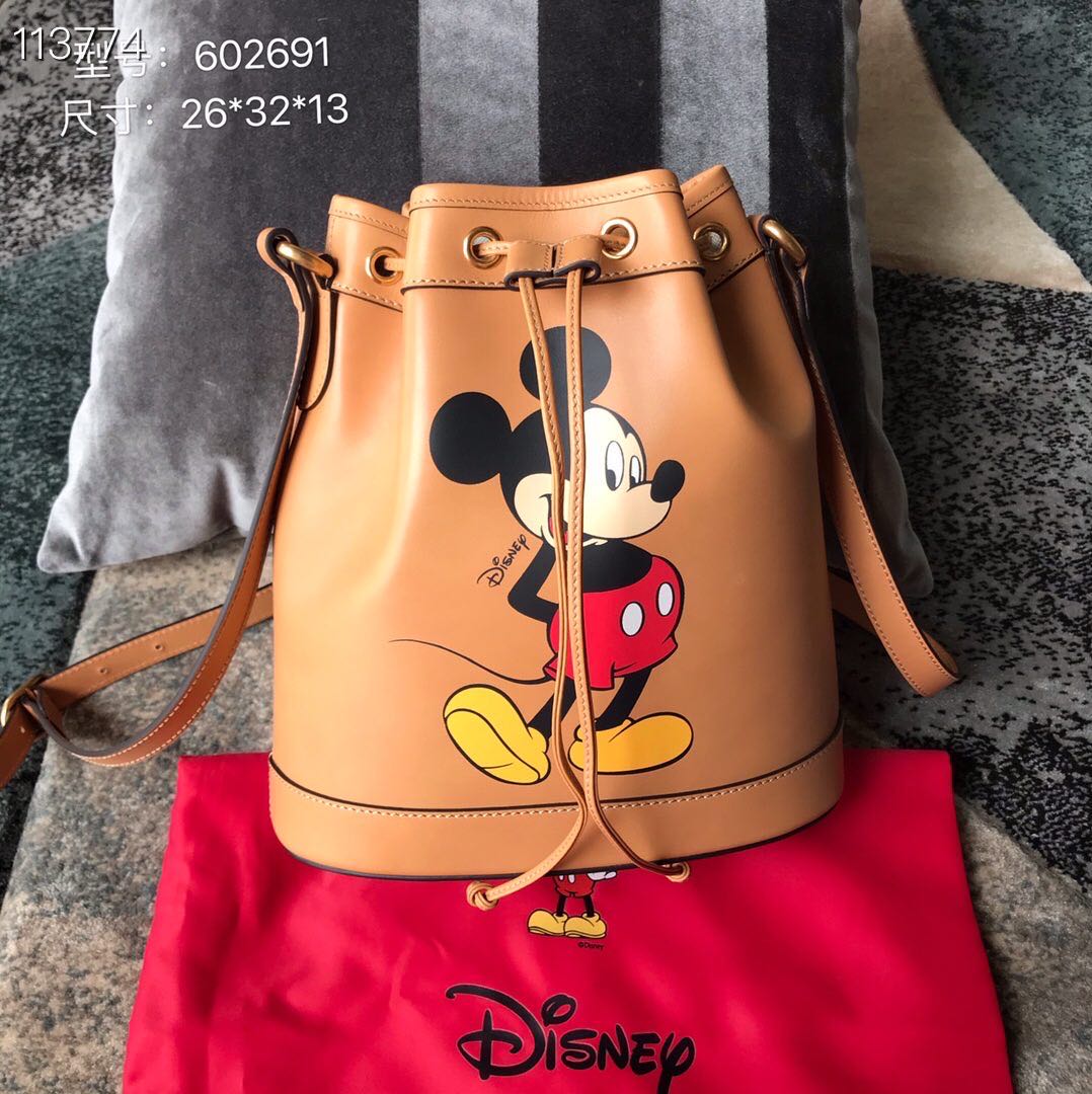 名牌原单奢侈品包包原厂皮料*****独家开发 名牌原单奢侈品包包原厂皮料*****独家开发