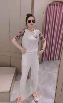 轻优雅简生活,原单女装一手货源 轻优雅简生活,原单女装一手货源