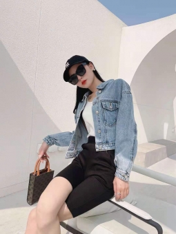 场景自我随意切换,奢侈品原单服装进货渠道 场景自我随意切换,奢侈品原单服装进货渠道