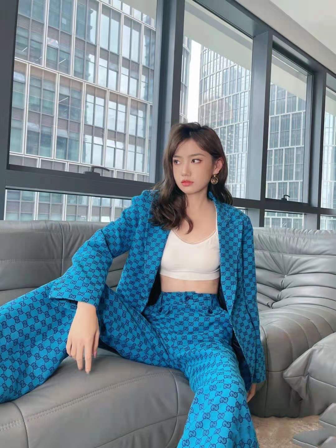 质感轻盈柔软,奢侈品男装女装进货渠道 质感轻盈柔软,奢侈品男装女装进货渠道