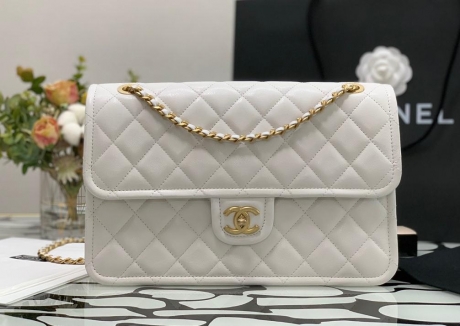香柰儿Chanel奶白色豆腐包,广州专柜级品质货源 香柰儿Chanel奶白色豆腐包,广州专柜级品质货源
