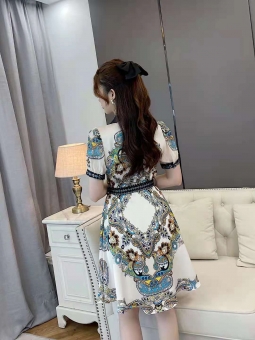 高品质奢侈品女装进货渠道,保证一手货源 高品质奢侈品女装进货渠道,保证一手货源