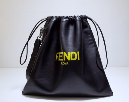 FENDI芬迪抽绳包,原厂皮名牌工厂货源 FENDI芬迪抽绳包,原厂皮名牌工厂货源