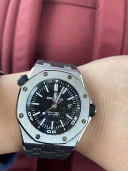 货源批发手表和名牌手表能不能买,价格便宜吗,货源批发的也行 货源批发手表和名牌手表能不能买,价格便宜吗,货源批发的也行