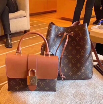 ̻�Դ�?��ɫGUCCIҸ�°�������ͬ��JACKIE 1961