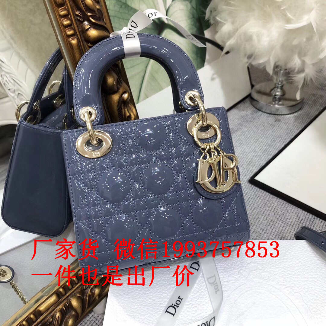 广东包包厂家货源,抛光鹅卵石纹皮革 广东包包厂家货源,抛光鹅卵石纹皮革