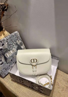教大家如何辨别真假奢侈品? 教大家如何辨别真假奢侈品?