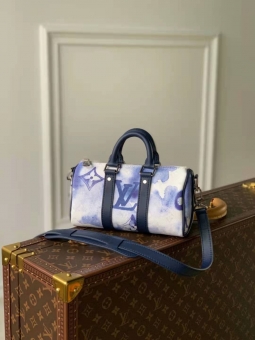 原单一手厂家货源奢侈品包包微信代理一手货源一件代发 原单一手厂家货源奢侈品包包微信代理一手货源一件代发