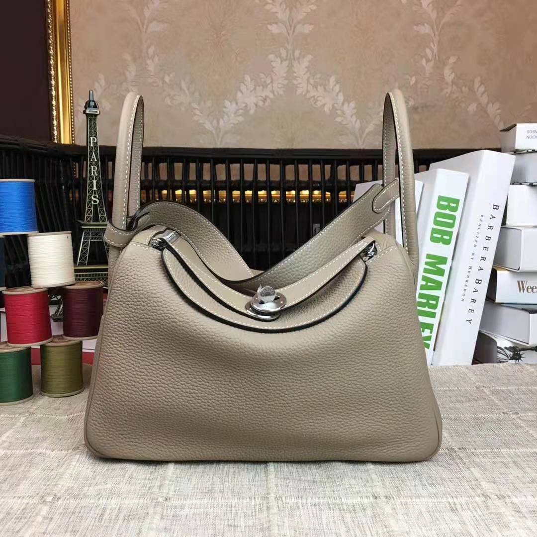 一手厂家货源名牌奢侈品LV CHANEL广州货源厂家 一手厂家货源名牌奢侈品LV CHANEL广州货源厂家