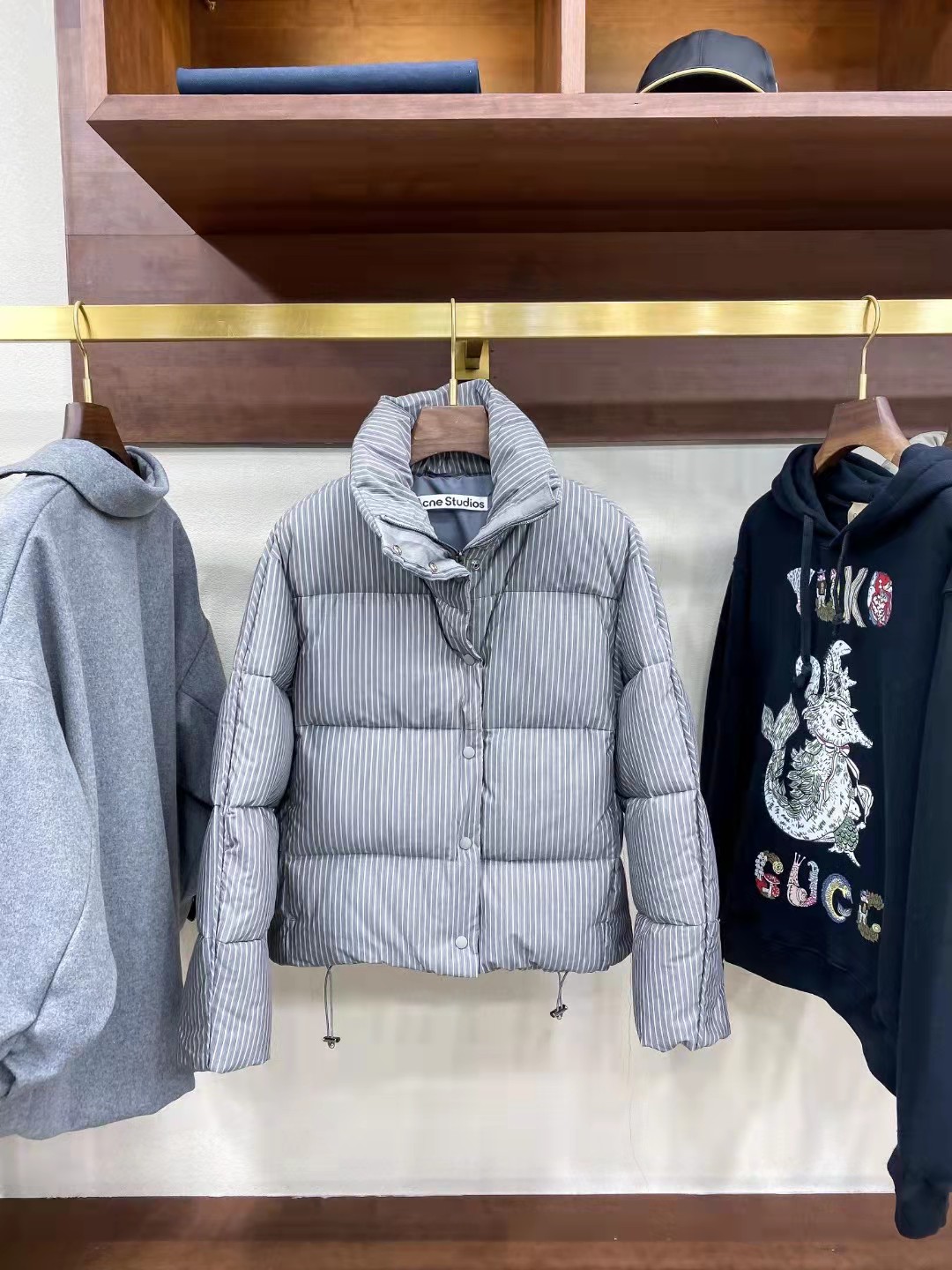 奢侈品女装一手货源,迪奥衣服价格多少钱 奢侈品女装一手货源,迪奥衣服价格多少钱