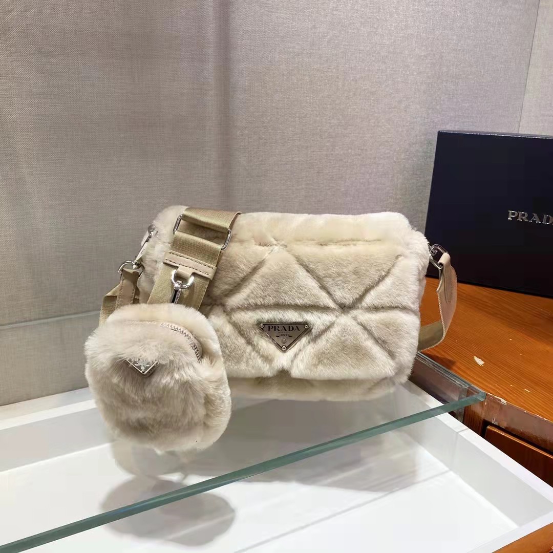 广州奢侈品原单包包精品货供应厂家,免费代理 广州奢侈品原单包包精品货供应厂家,免费代理